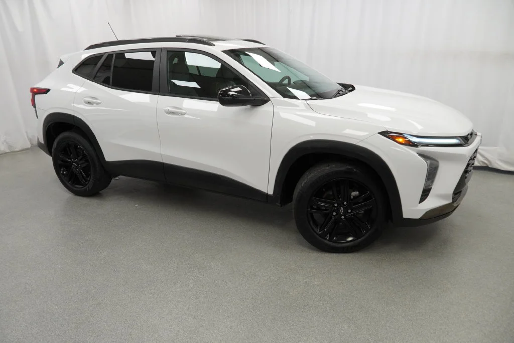 Certified Used 2024 Summit White Chevrolet ACTIV image 6