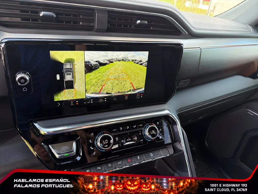 Used 2025 Onyx Black GMC Denali image 24