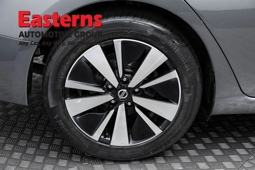 Used 2022 Gray Nissan 2.5 SV image 26