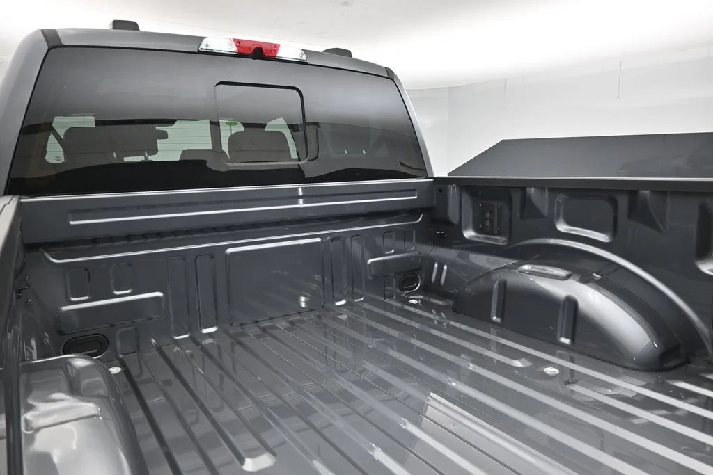 New 2026 Carbonized Gray Metallic Ford Platinum image 21