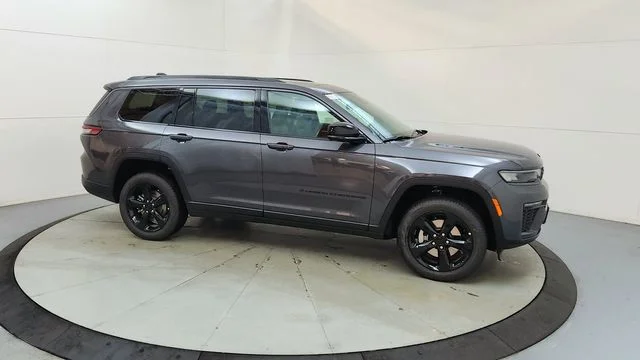 New 2026 Baltic Gray Metallic Clearcoat Jeep Limited image 13