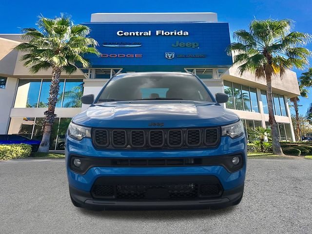 New 2026 Hydro Blue Pearl-Coat Exterior Paint Jeep Latitude image 3
