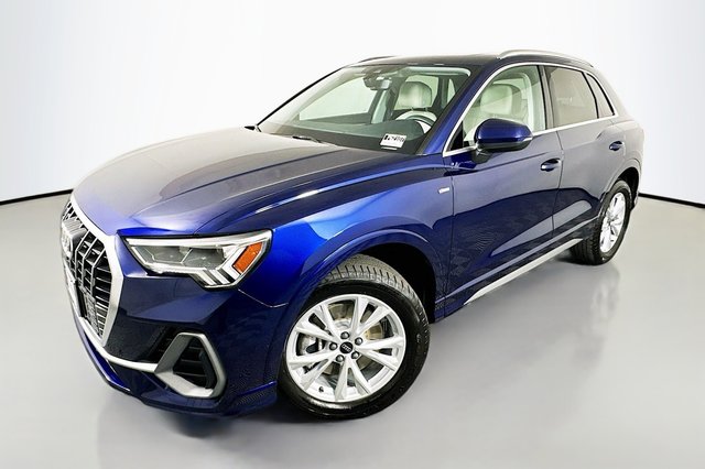 2024 Audi Q3 S line Premium