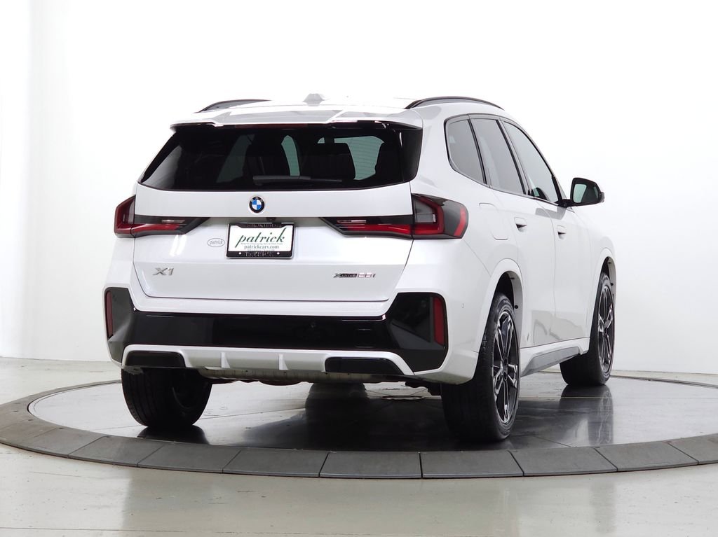 Used 2023 White Metallic BMW xDrive28i image 9