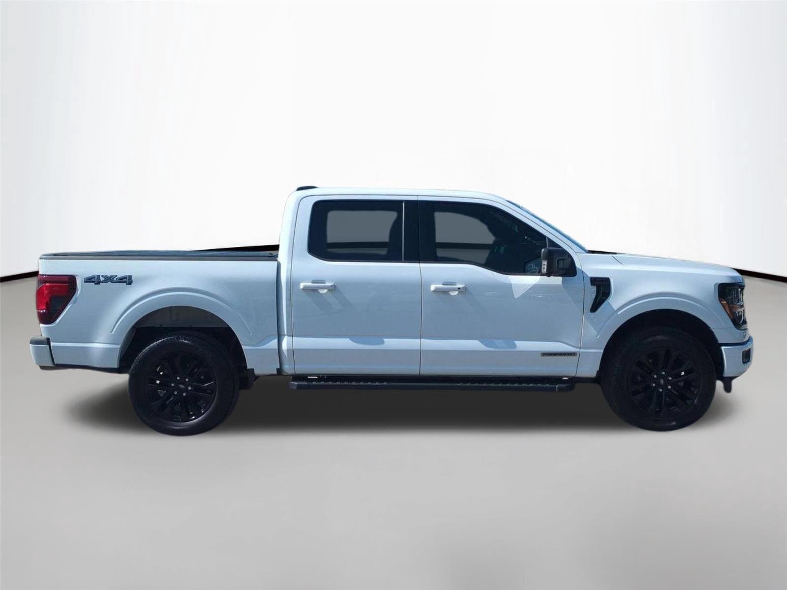 Used 2024 Oxford White Ford XLT image 6