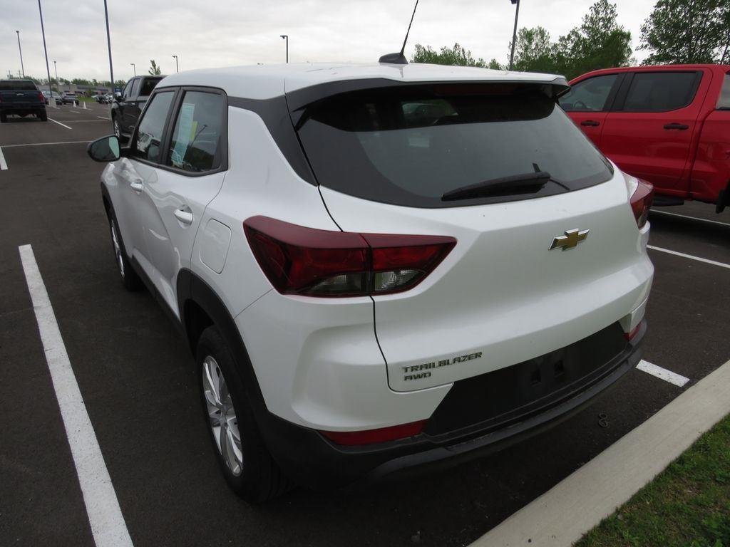 Used 2023 Summit White Chevrolet LS image 10