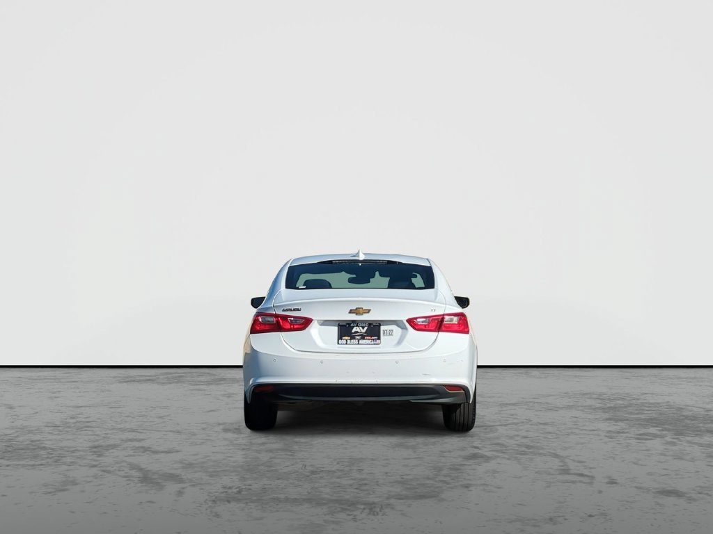 Used 2023 SUMMIT WHITE Chevrolet LT image 7