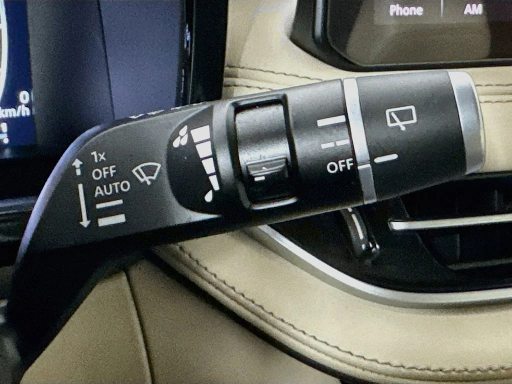 Certified Used 2024 Silver INFINITI LUXE image 16
