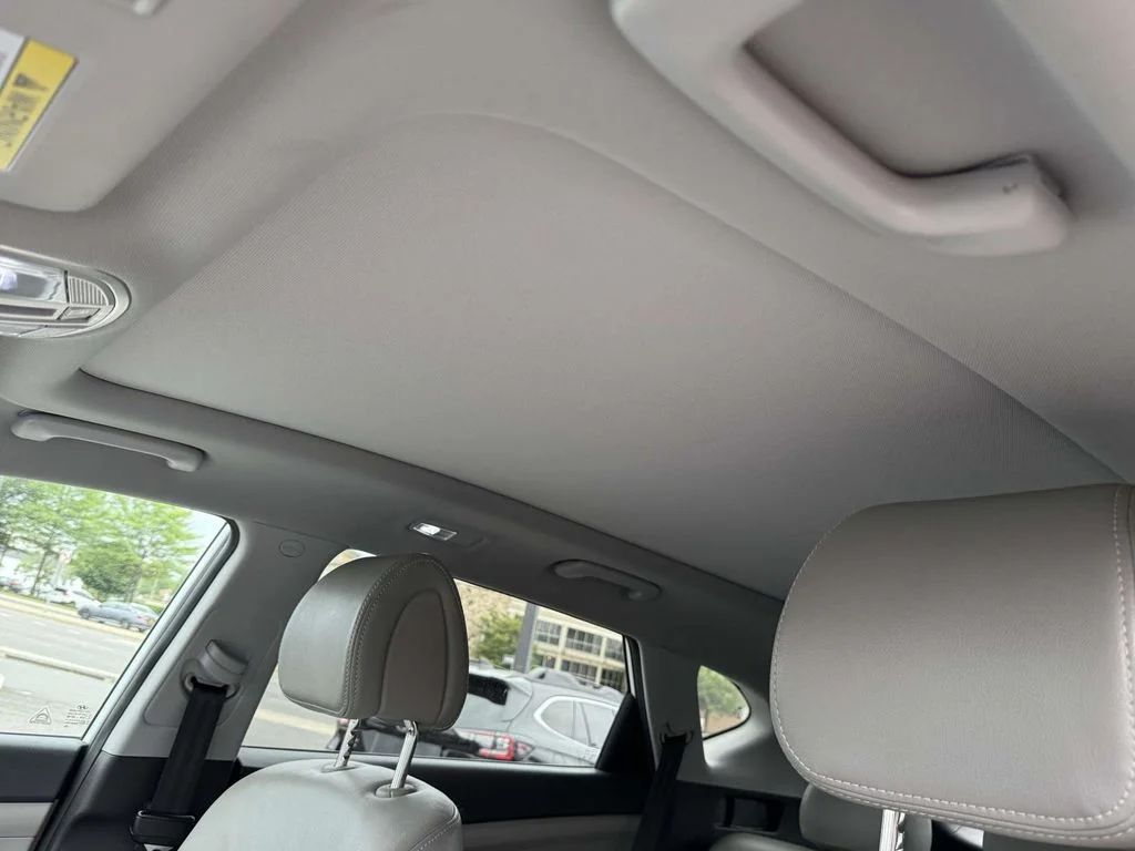 Used 2018 White Hyundai Value image 17