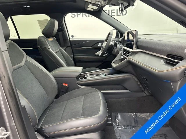 New 2026 Carbonized Gray Metallic Ford Tremor® image 10