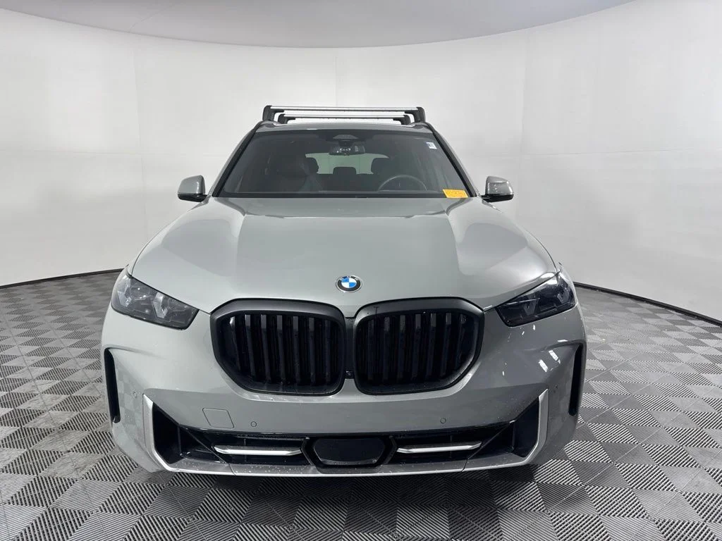 Certified Used 2025 Green BMW xDrive40i image 2