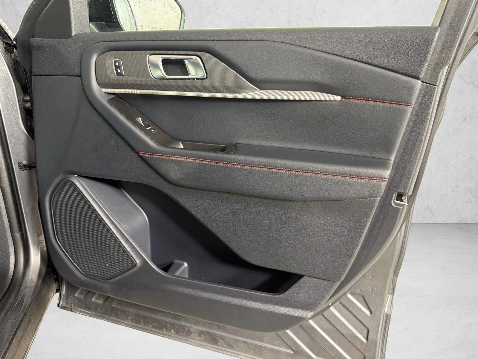 Used 2025 Carbonized Gray Metallic Ford ST-Line image 14
