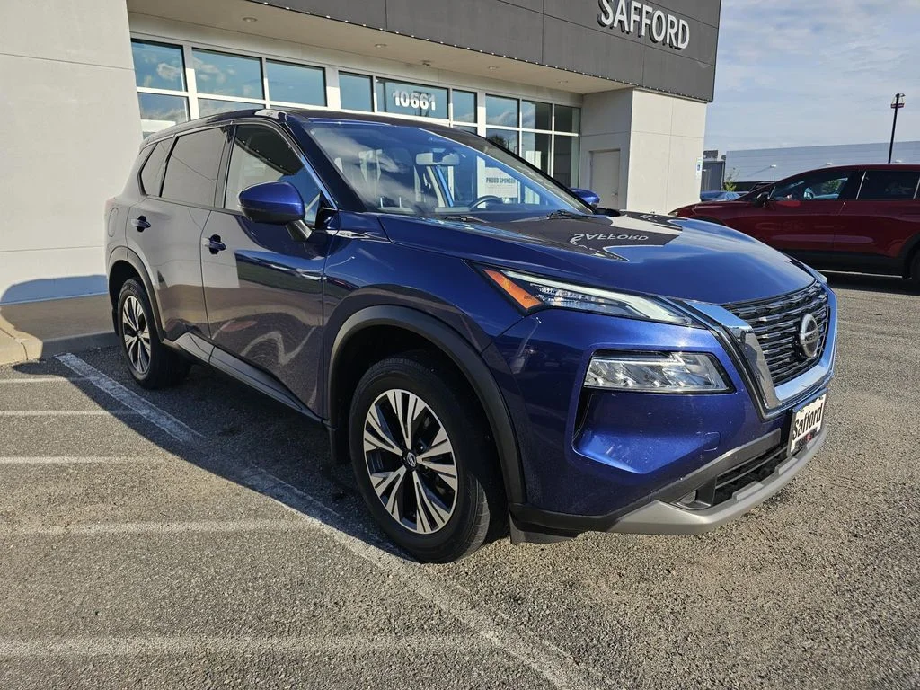 Used 2021 Blue Nissan SV image 8