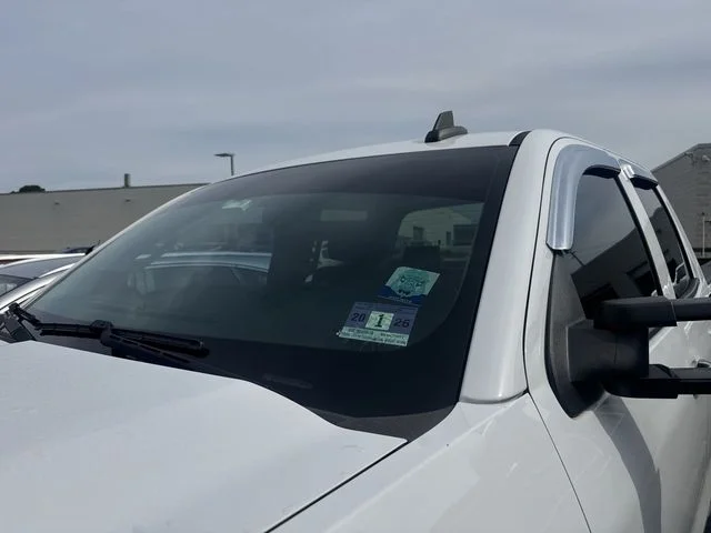 Used 2015 White Chevrolet Work Truck image 25