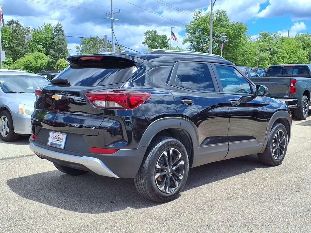 Used 2021 MOSAIC BLACK METALLIC Chevrolet LT image 5
