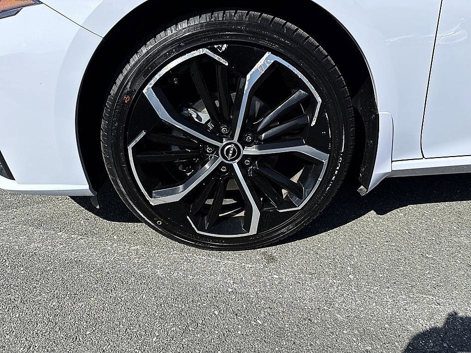 Used 2024 Gray Sky Pearl Nissan 2.5 SR image 9
