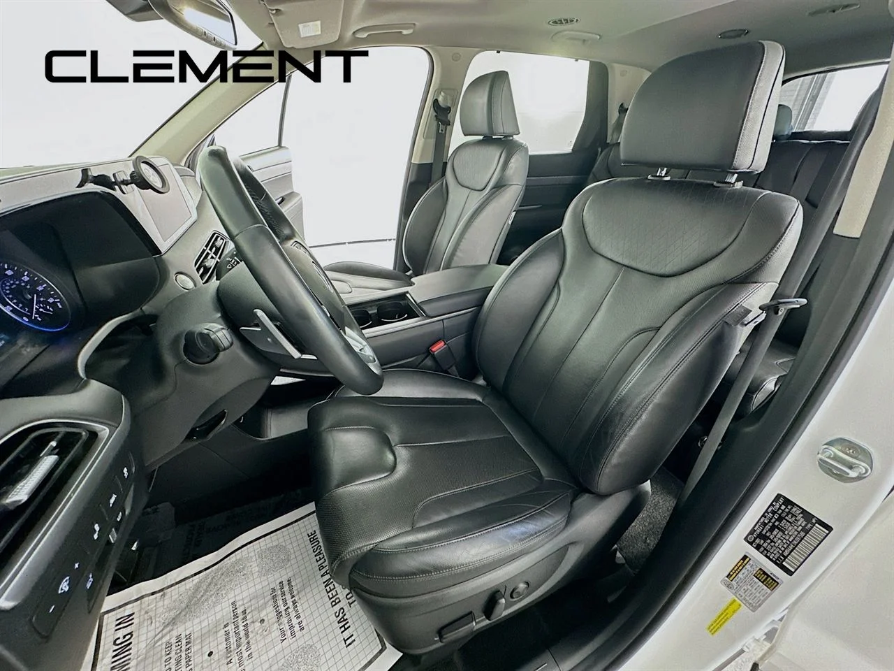 Used 2022 Hyper White Hyundai SEL image 30