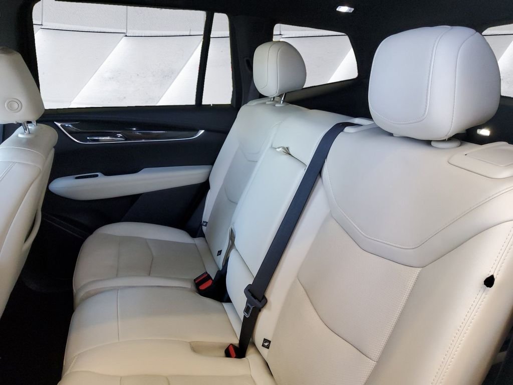 Used 2021 White Cadillac Sport image 18