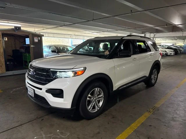 Used 2023 White Ford XLT image 1