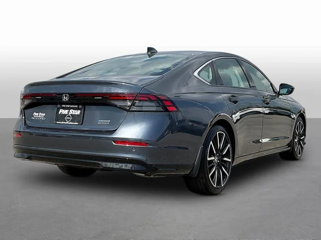 Used 2026 Gray Honda Touring image 7