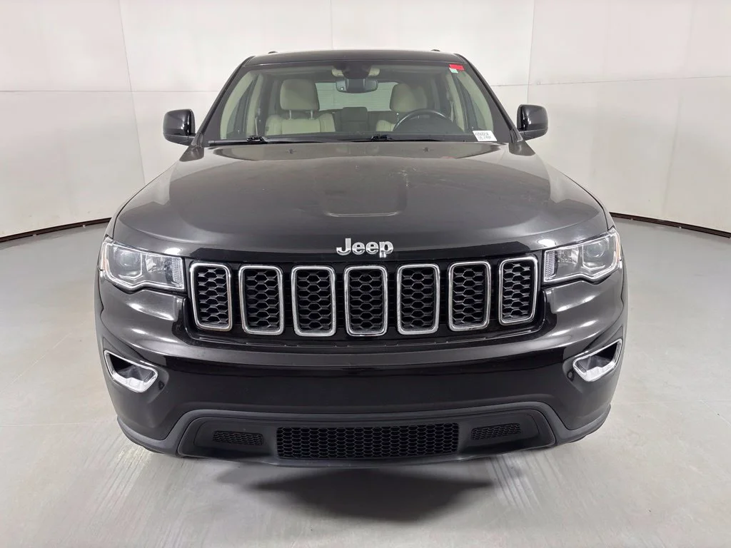 Used 2022 Black Jeep Laredo E image 3