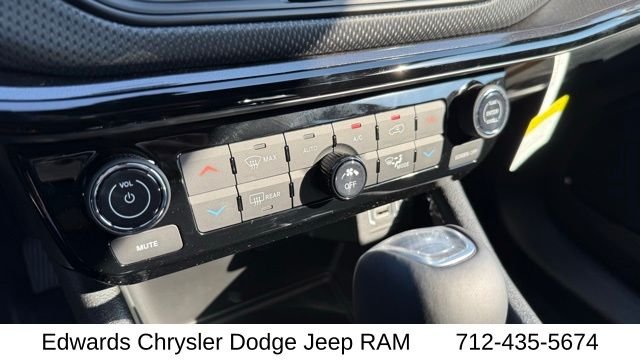 New 2026 Joose (DISC) Jeep Latitude image 26