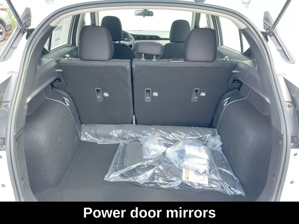 2025 Nissan KICKS PLAY Base - Photo 35