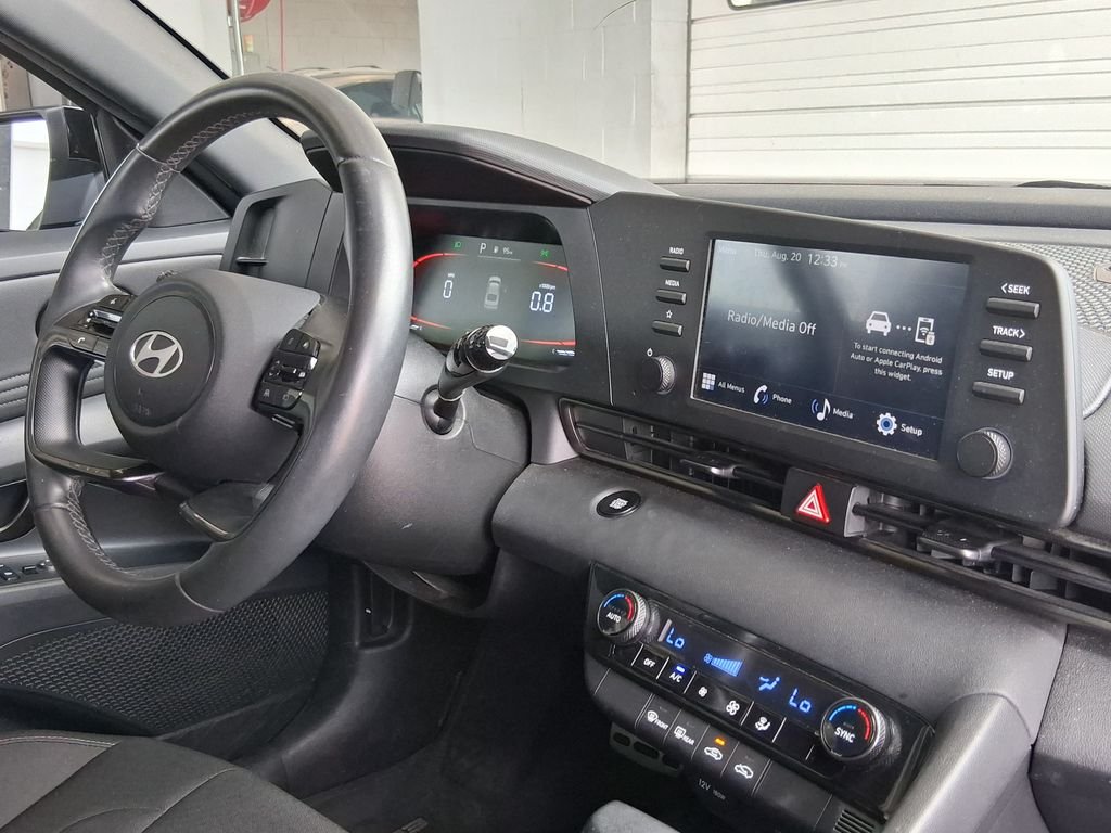 Certified Used 2025 Gray Hyundai SEL Sport image 15