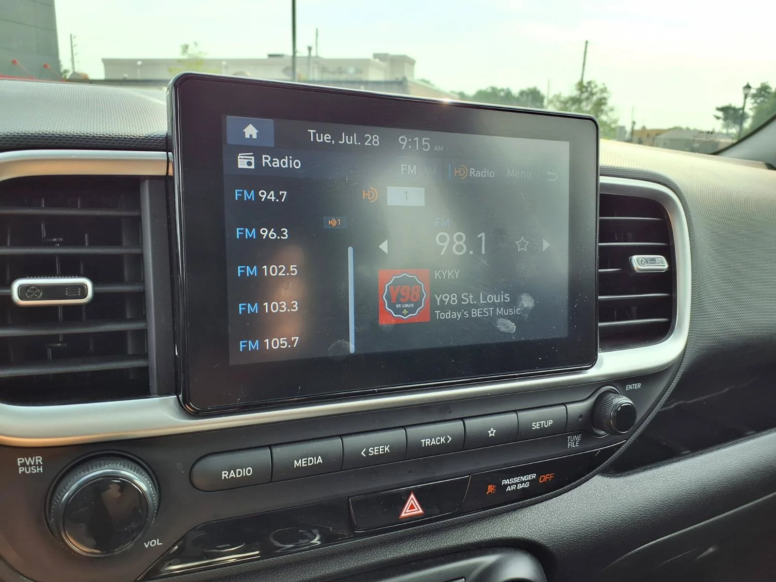 Used 2025 Shimmering Silver Hyundai SEL image 7