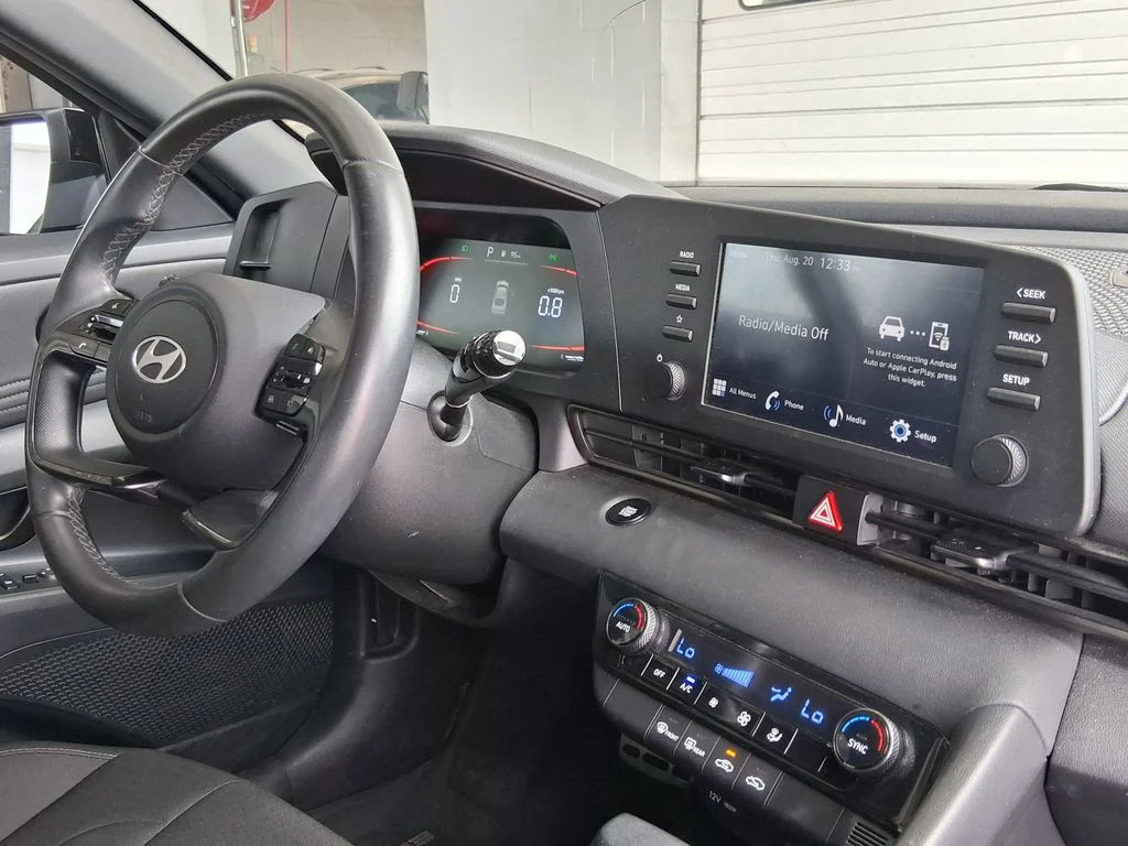 Certified Used 2025 Gray Hyundai SEL Sport image 15