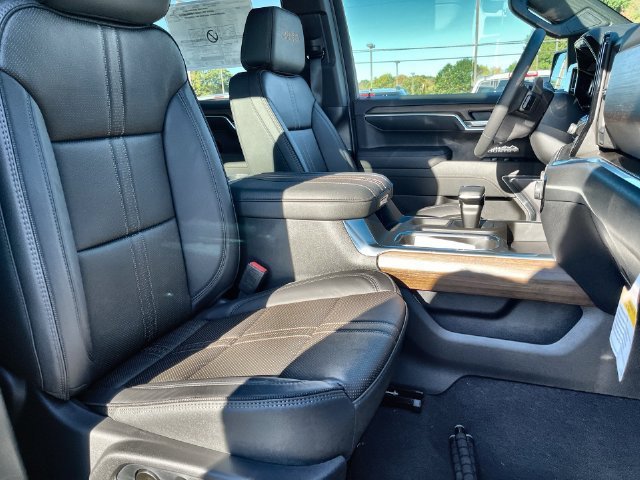 2026 Chevrolet Silverado 1500 photo 28 of 36