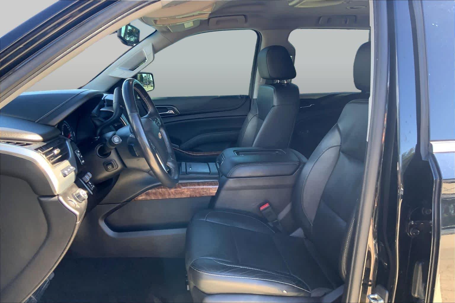 Used 2017 Black Chevrolet Premier image 7