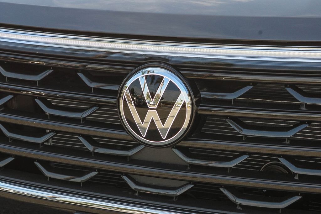 New 2026 Gray Volkswagen 2.0T SE w/Technology image 5