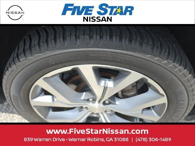 Used 2020 Gray Hyundai SEL image 9