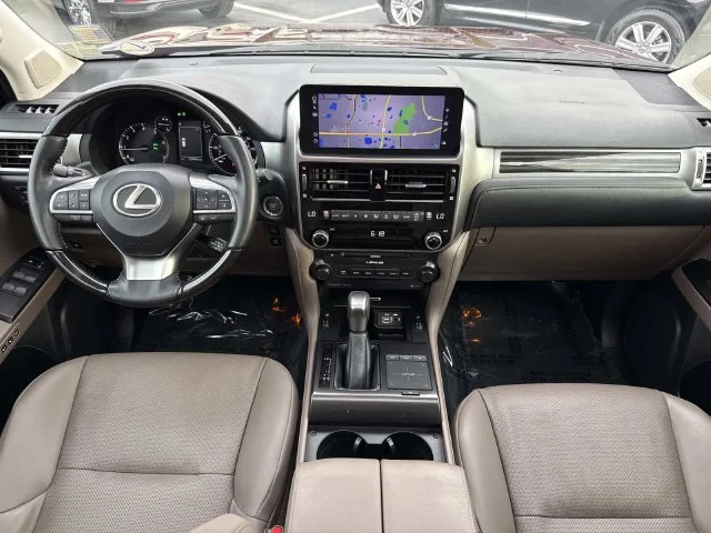 Used 2022  Lexus 460 image 19