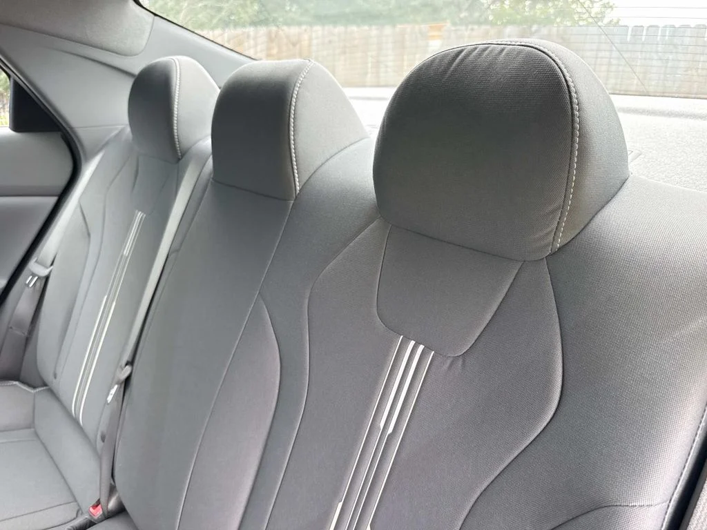 Used 2022 Silver Hyundai SEL image 14