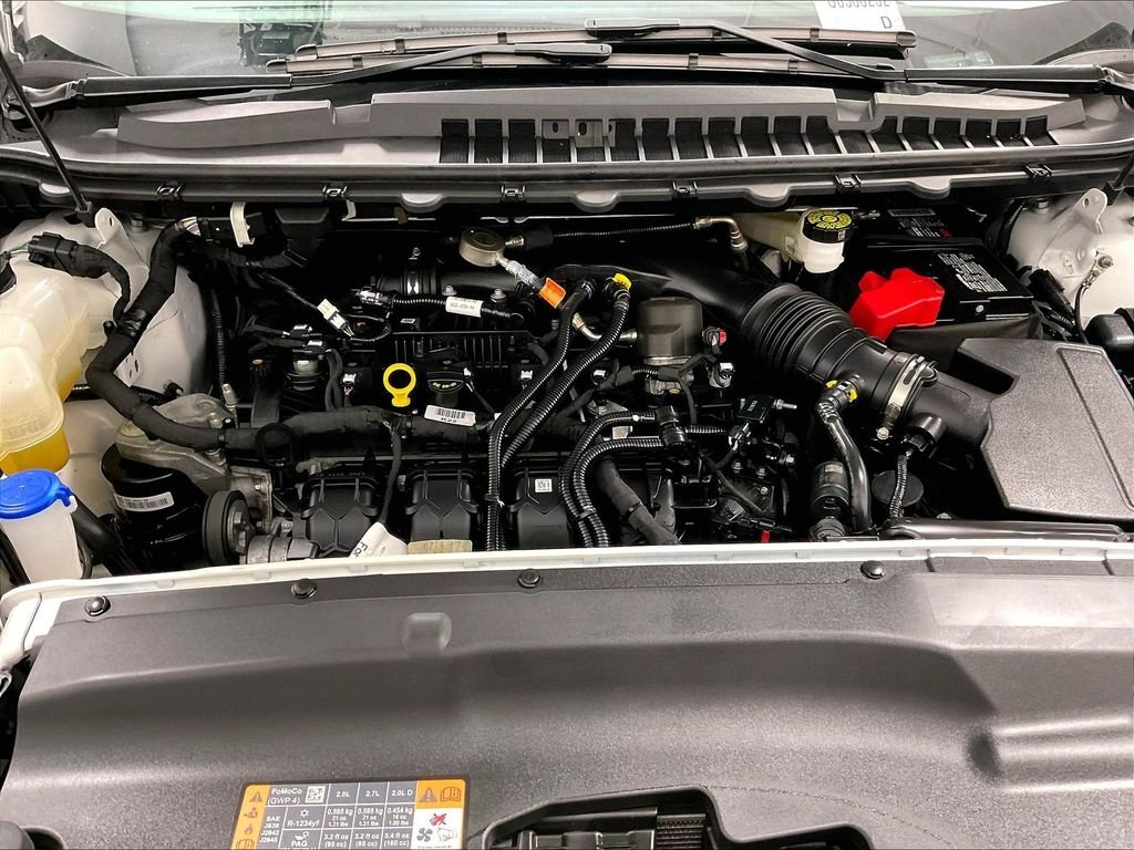 Used 2022 Oxford White Ford SEL image 29