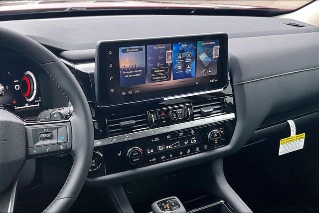 New 2026 Nissan Pathfinder SL 4D Sport Utility