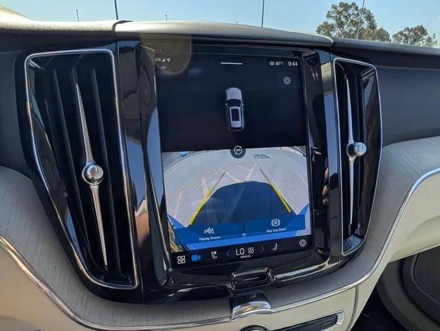 2023 Volvo XC60 Plus - Photo 25
