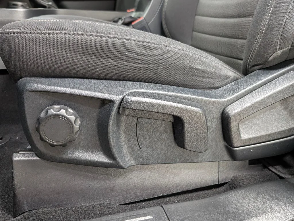 Used 2020 Shadow Black Ford XLT image 13