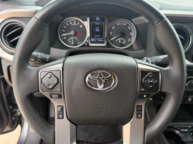 Certified Used 2022 MAGNETIC GRAY MET. Toyota Limited image 38