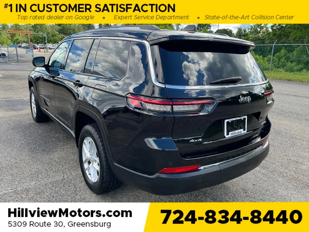 Certified Used 2023 Diamond Black Jeep Laredo image 4