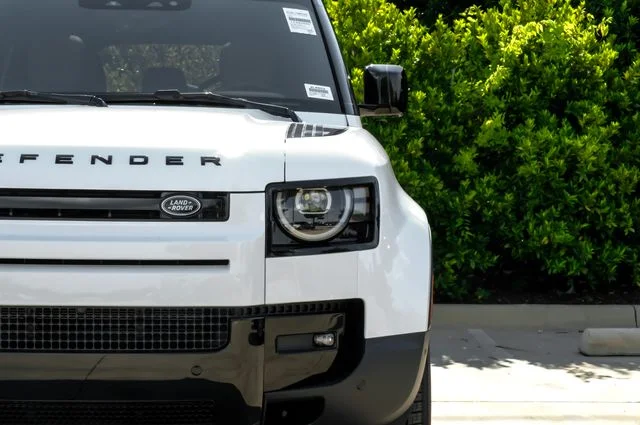 New 2026 White Land Rover S image 52