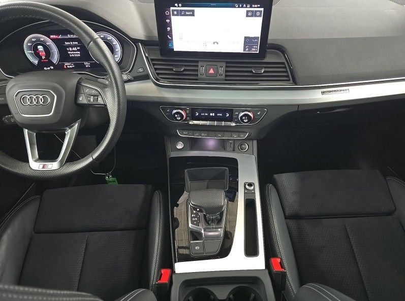 Used 2024 Glacier White Audi 55 Premium Plus image 5