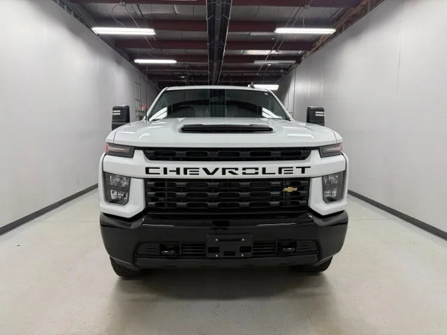 Used 2023 White Chevrolet Custom image 2