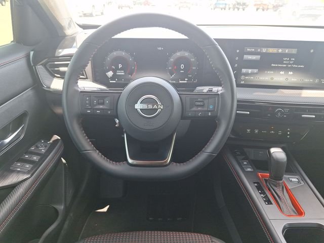 Used 2025 Black Nissan SR image 14