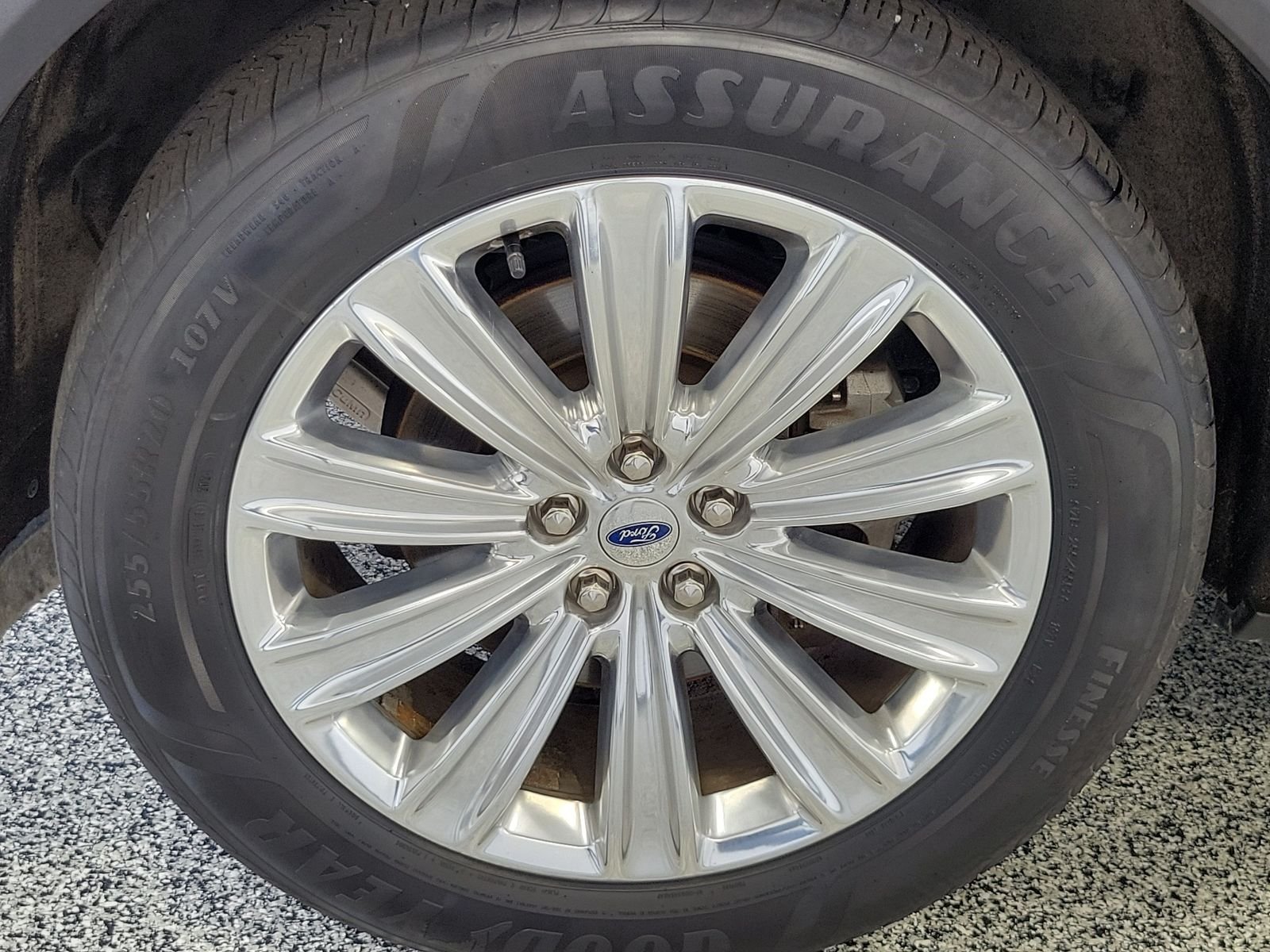 Used 2020 Gray Ford Limited image 5