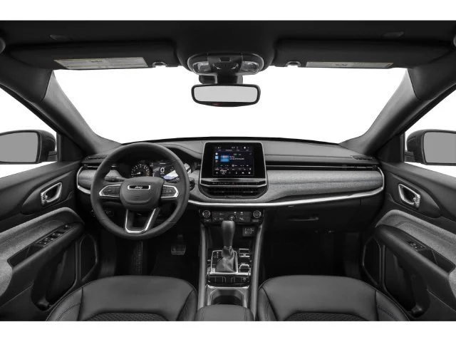 Used 2025 Bright White Clearcoat Jeep Latitude image 8