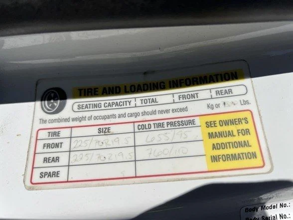 Used 2019 White Ford XL image 91