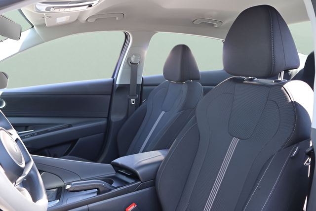2026 Hyundai Elantra SE - Photo 13